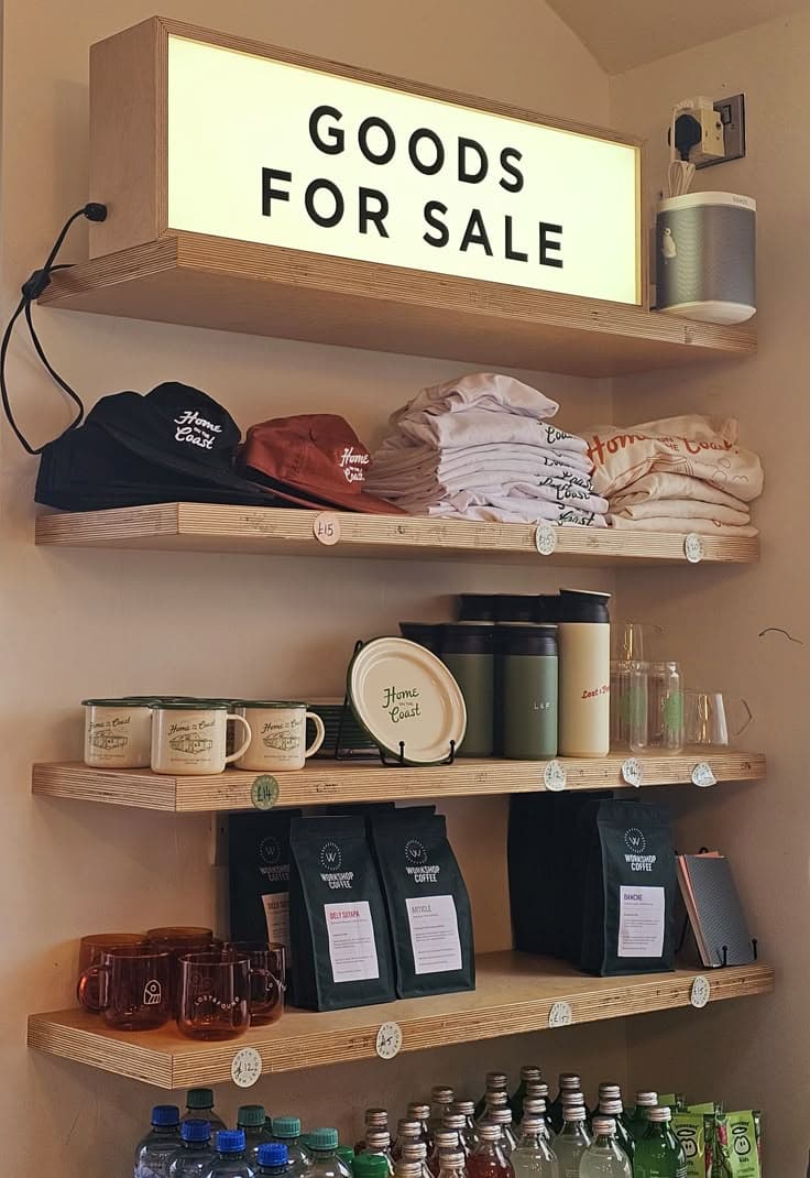 Objets et articles cadeaux en vente à la boutique NMW