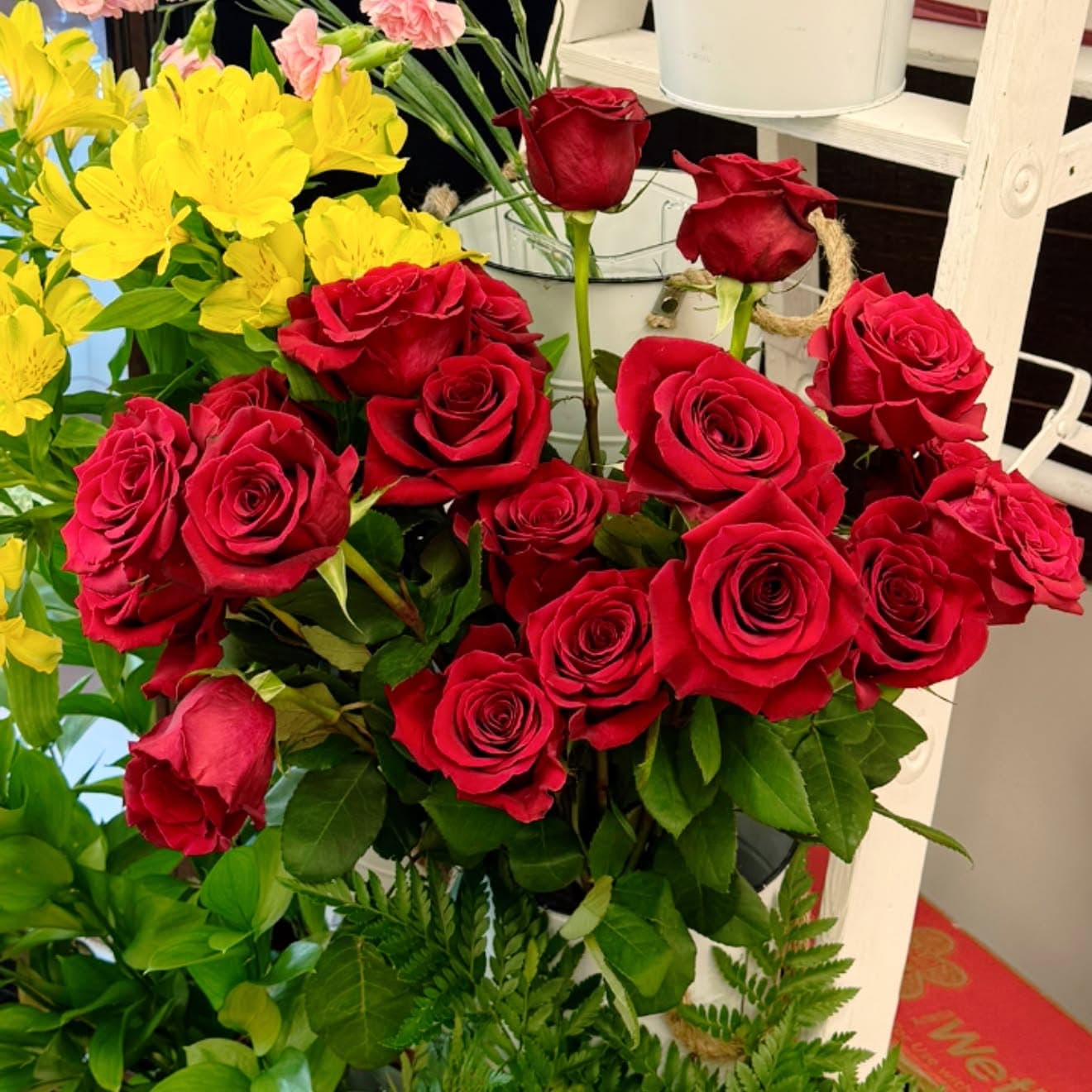 Bouquets de roses sur précommande au bar à fleurs NMW